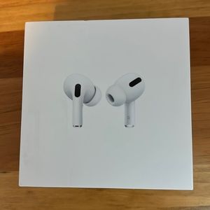 Apple AirPods Pro 1st Generation